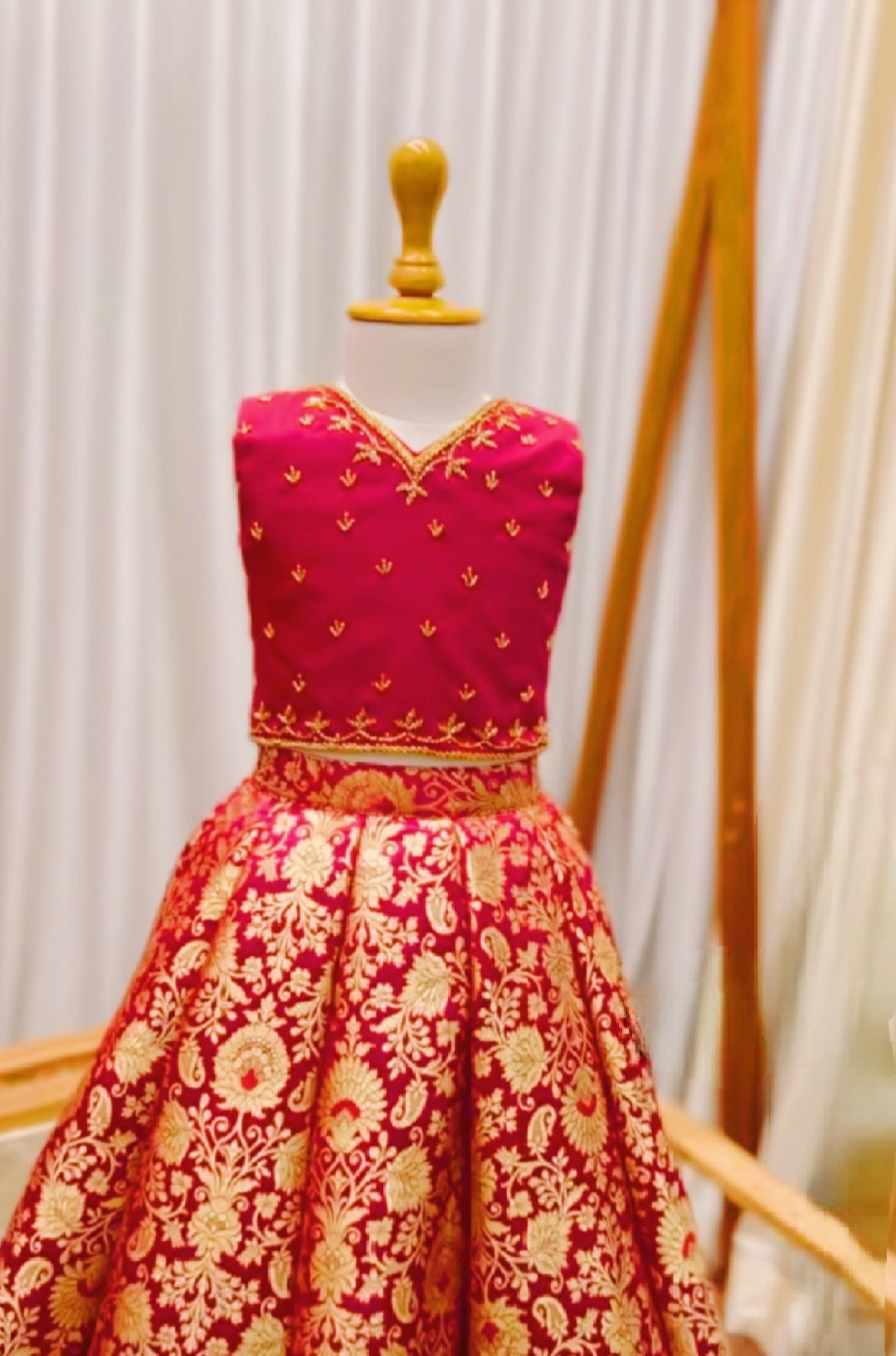Hand Embroidered Choli With Banarsi Lehnga Dress